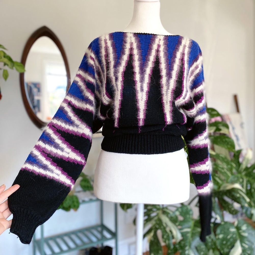 Ann Wi Black and Purple Zigzag Sweater